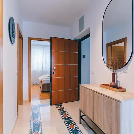 In Апартаменты Селце