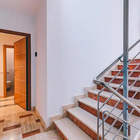 2 Bedroom Cozy In Selce
